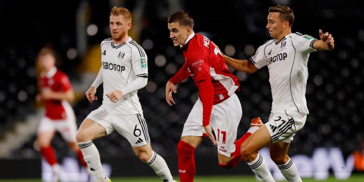 Wolves demonstram interesse em contratar Mehmeti diante da incerteza sobre Strand Larsen