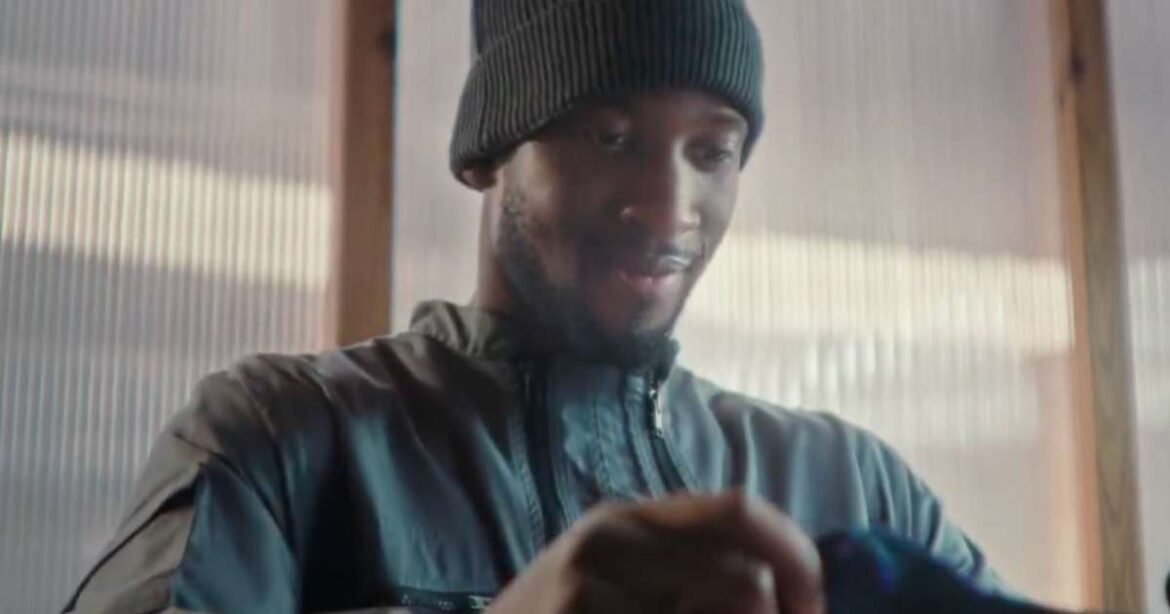 Benfica publica vídeo com Vini em resposta ao incidente de racismo