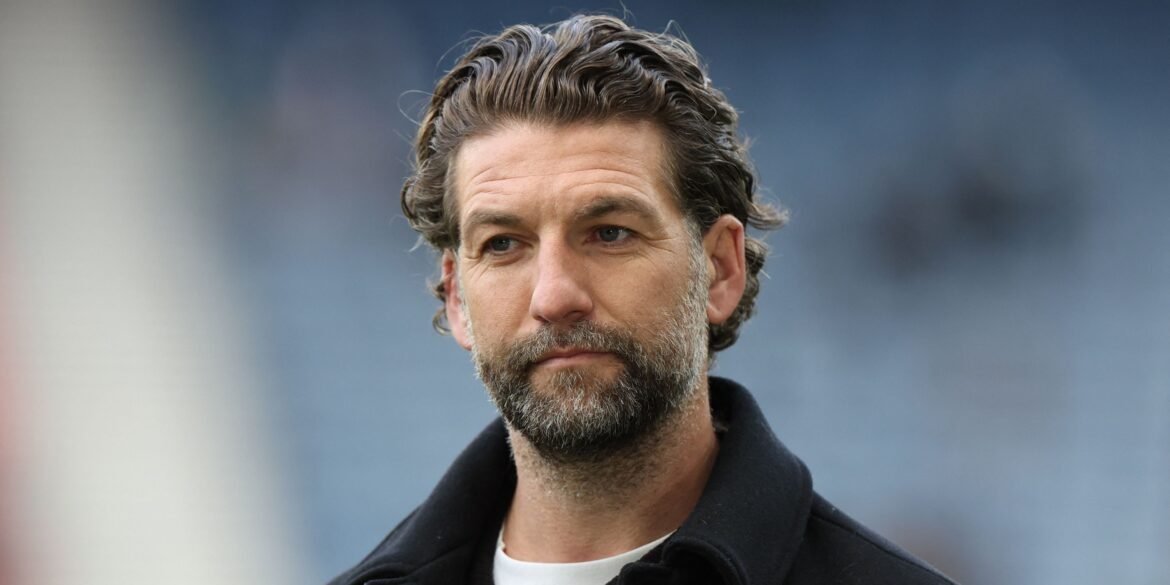 Celtic e Rangers se preparam para contratação de Luke Graham do Dundee enquanto a disputa pelo título esquenta