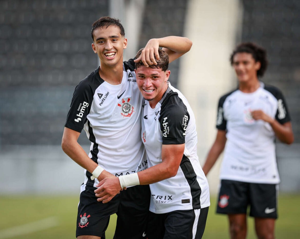 Corinthians vence América-MG com grande desempenho na abertura do Brasileirão Sub-20 e assume a ponta da tabela