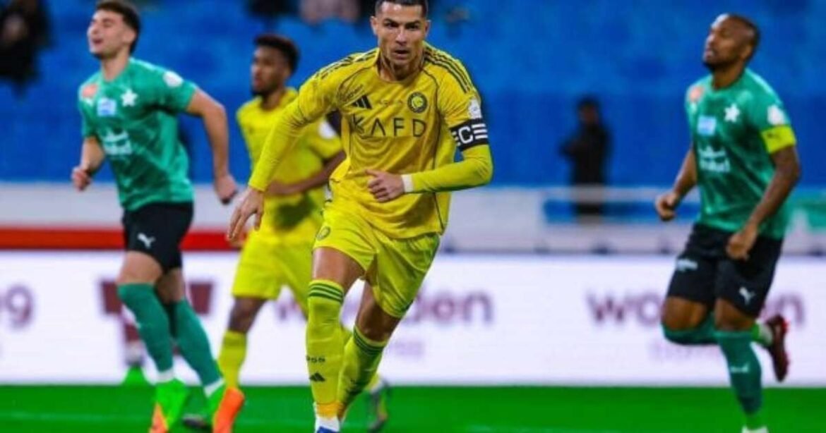Cristiano Ronaldo brilha, Al-Nassr vence com grande placar e mantém a liderança na Arábia Saudita