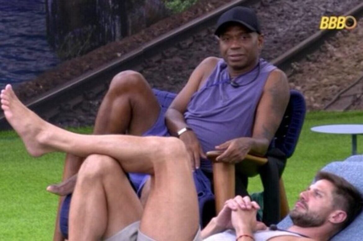 Edilson Capetinha decide continuar no BBB após diálogo com psicóloga