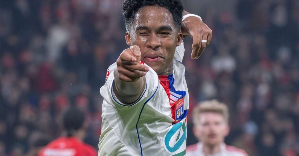 Endrick é escolhido o melhor jogador do mês na Ligue 1 e almeja convocação para a Seleção Brasileira