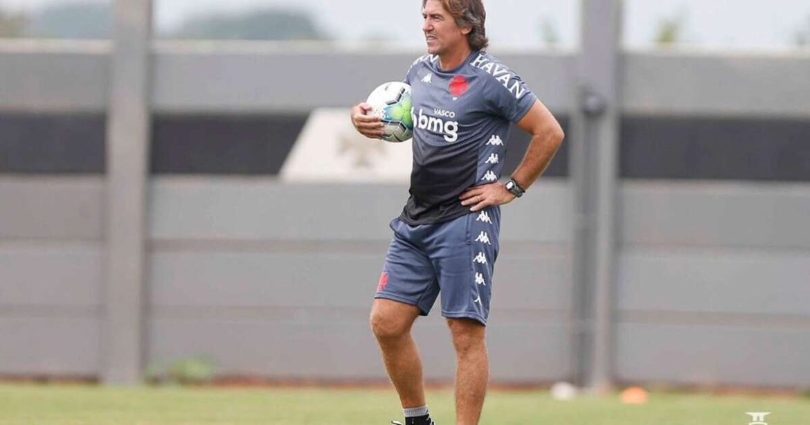 Ex-jogador do Vasco é dispensado de equipe iraniana após fracasso em competição internacional