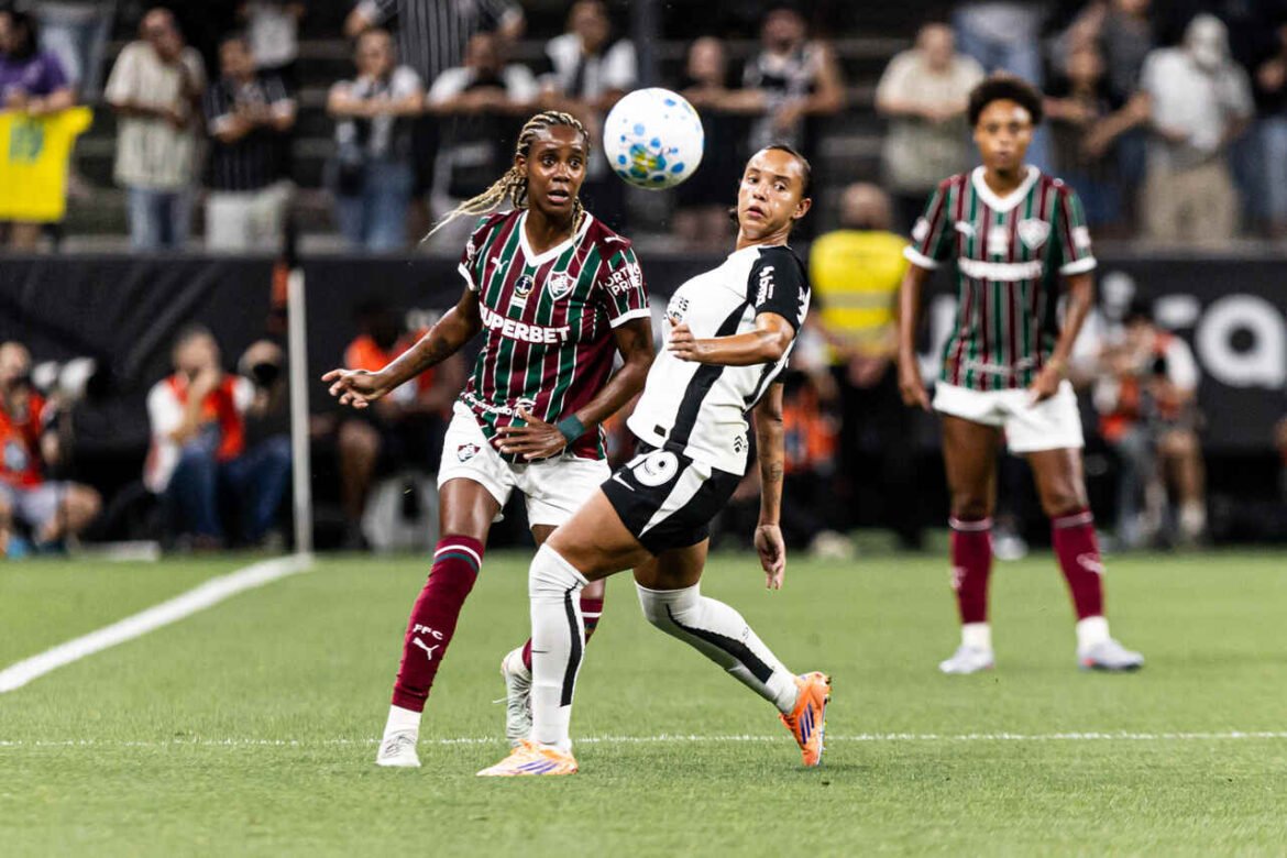 Fluminense iguala o placar com gol nos minutos finais contra o Corinthians