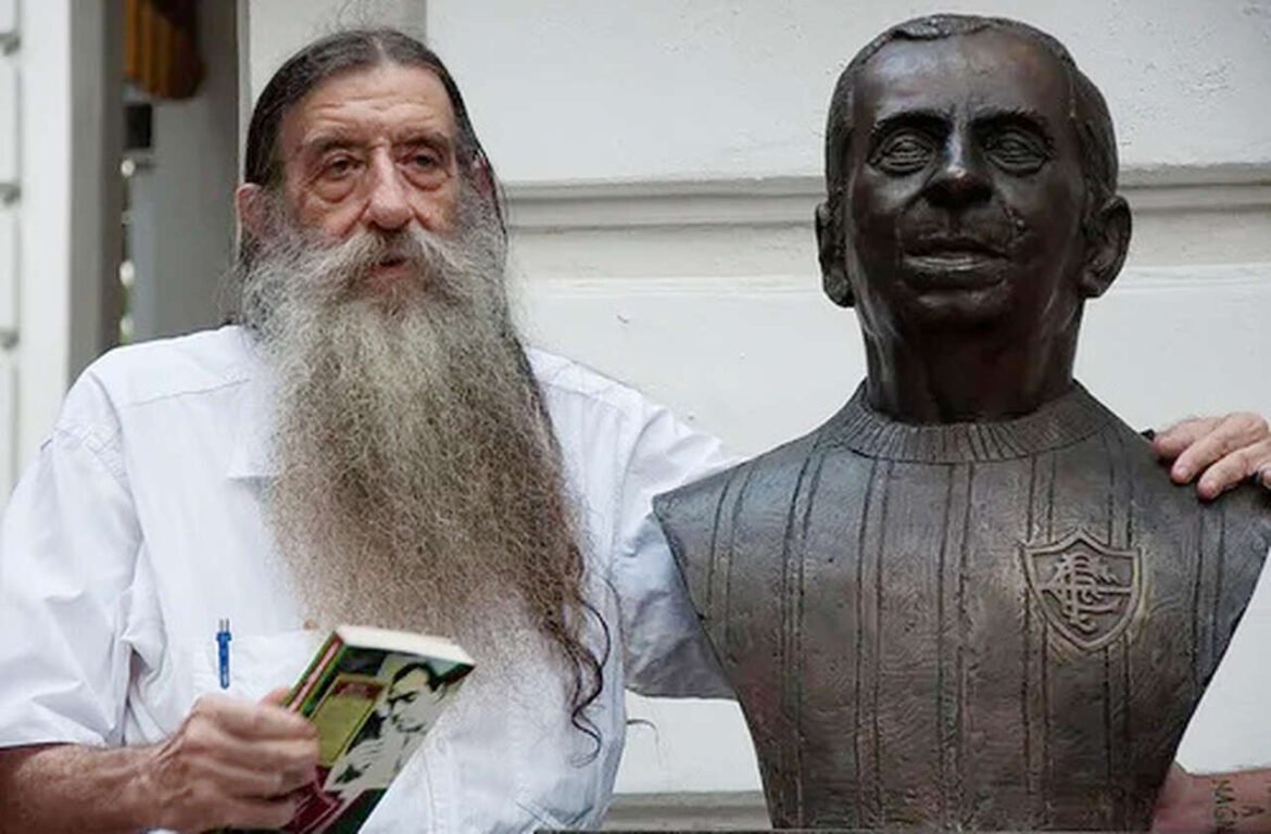 Fluminense presta homenagens a Nelsinho, filho de Nelson Rodrigues e ícone da torcida do clube