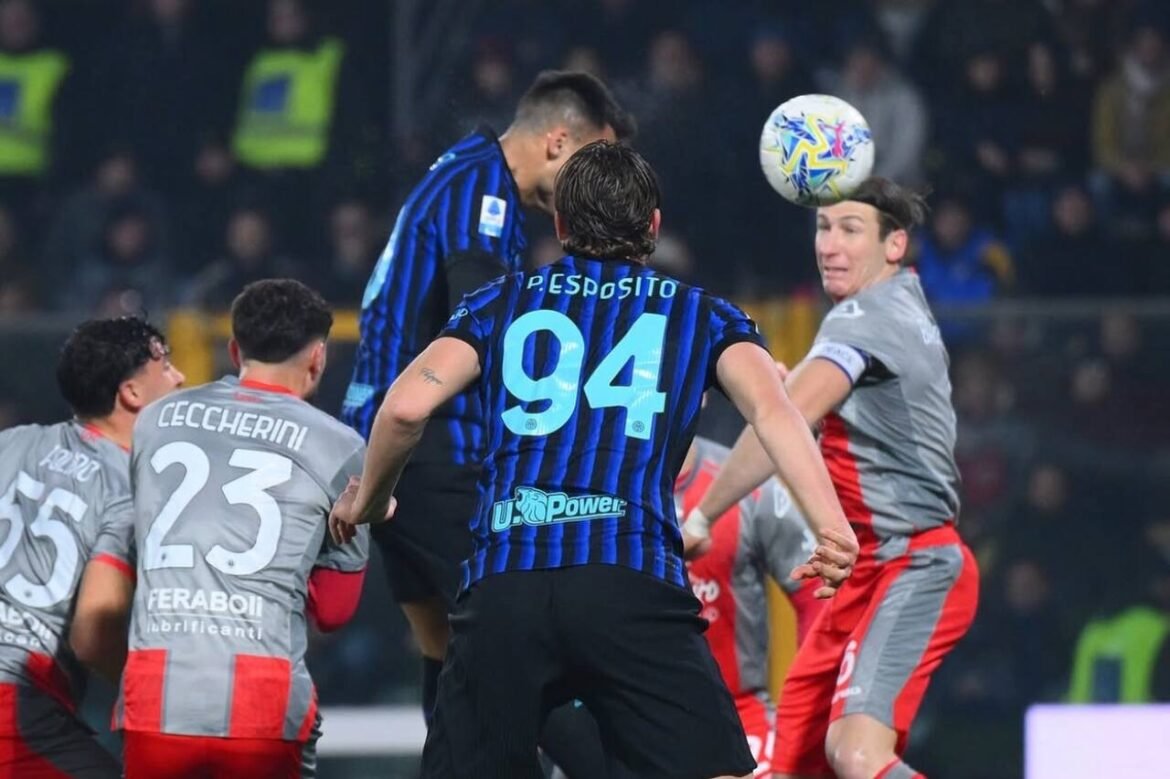 Inter de Milão conquista vitória em Cremona e mantém liderança na Série A italiana