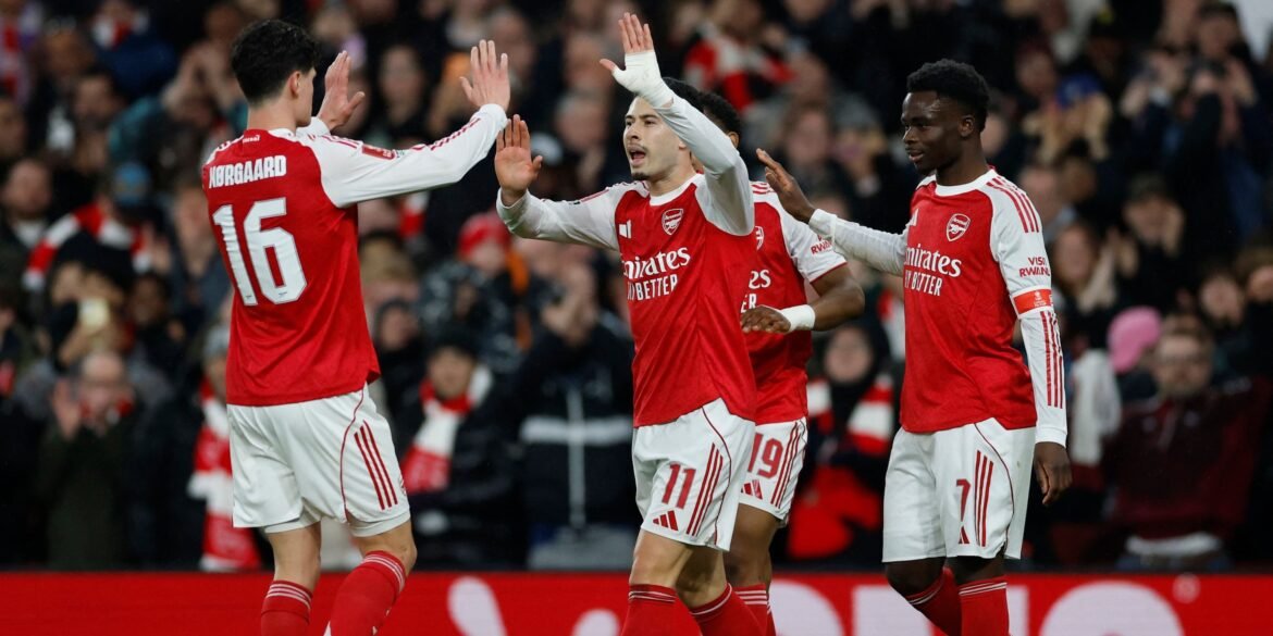 Jamie Carragher reconhece que errou em relação a Saka e Odegaard, estrelas do Arsenal