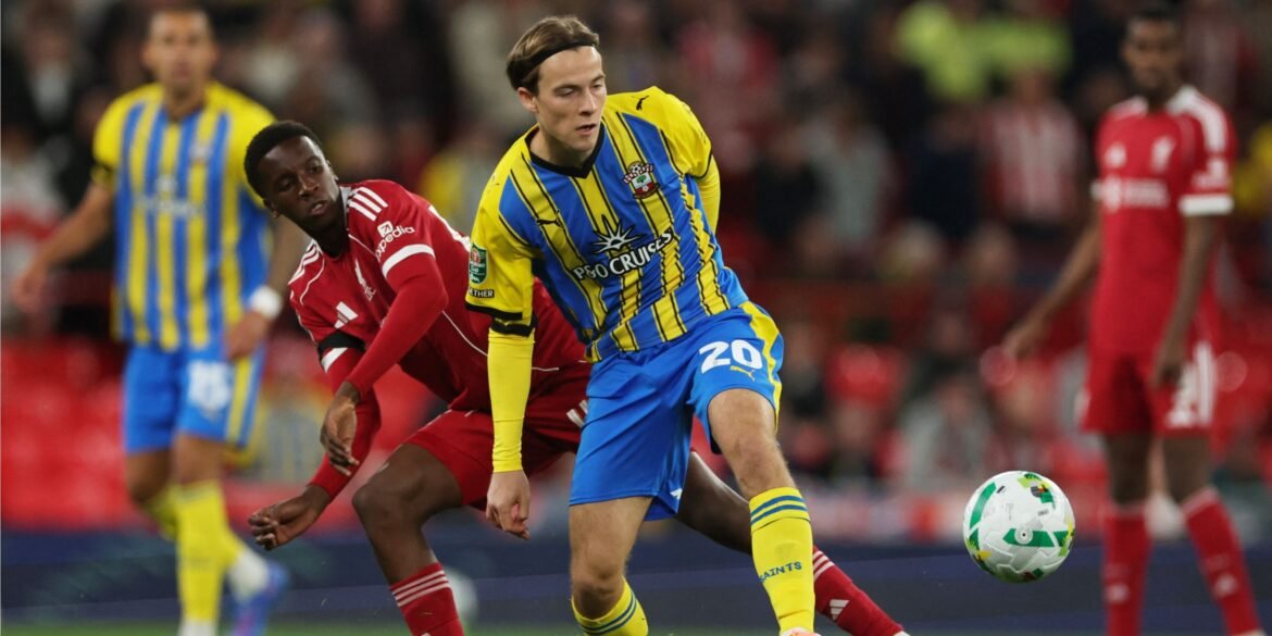 Jogador do Southampton se prepara para deixar o clube, com times da Premier League interessados em contratação para o verão.