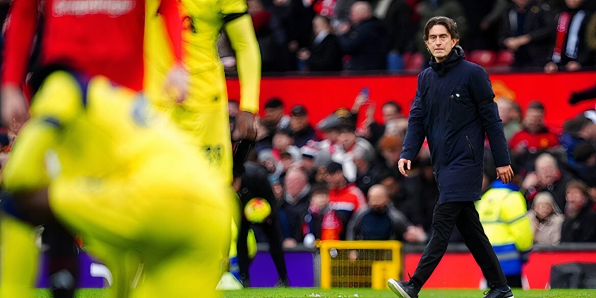 "Mais uma lesão" - Alasdair Gold traz novidades sobre jogador do Tottenham que recebe alto salário semanal.