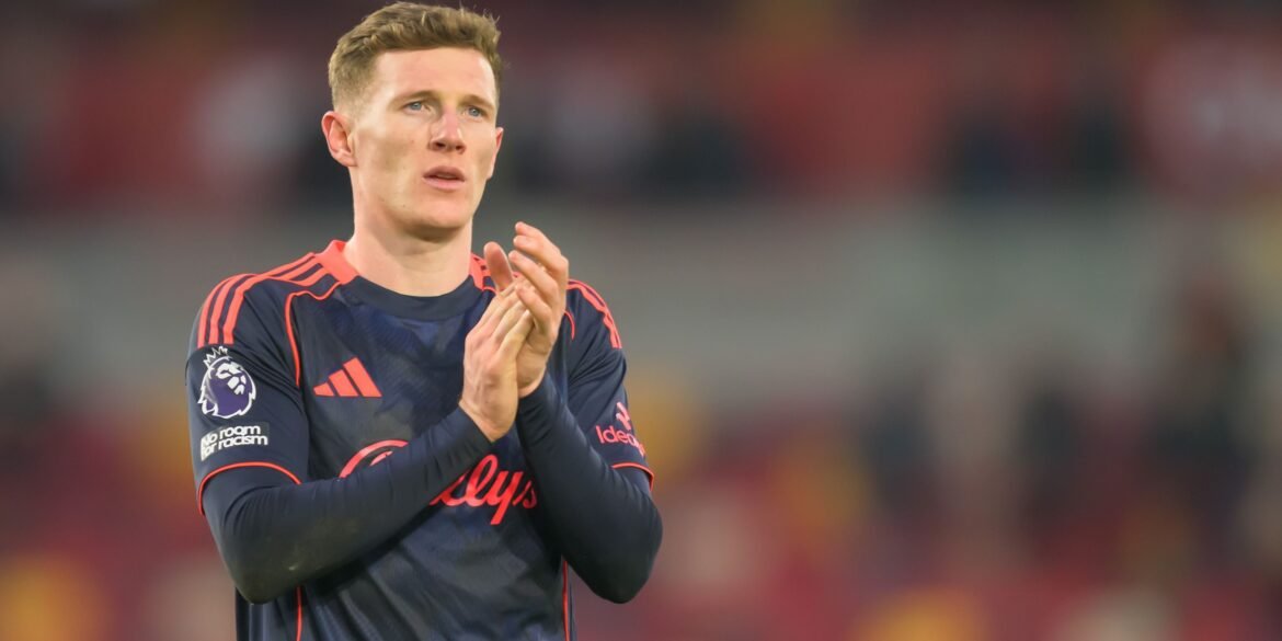 Manchester United demonstra interesse em Murillo e Anderson em movimentação dupla no mercado de transferências com o Nottingham Forest
