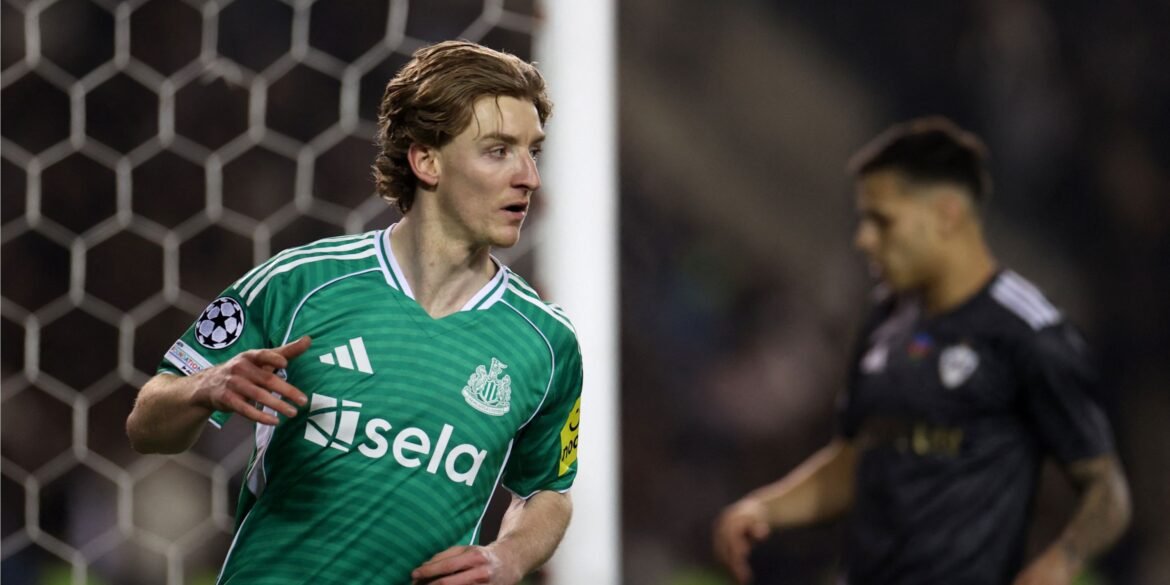 Newcastle em disputa para contratar Kossounou; mesmo agente de Anthony Gordon