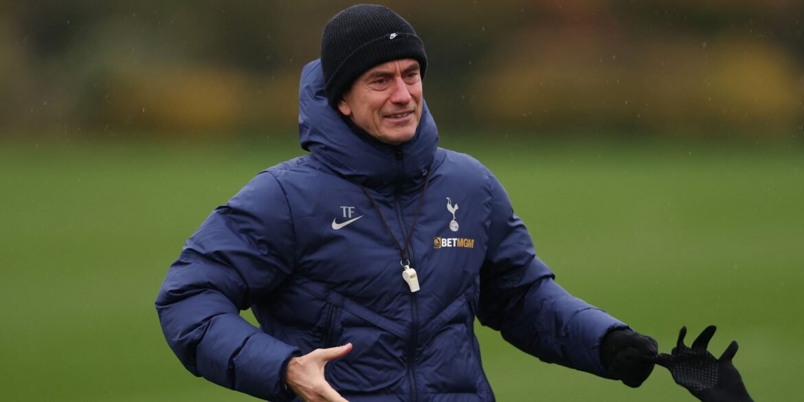 Thomas Frank afirma que o Manchester United possui vantagem injusta sobre o Tottenham