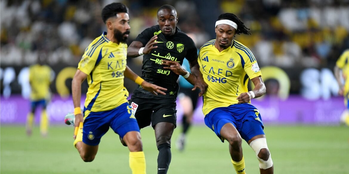 Tottenham Negocia a Contratação de Moussa Diaby Enquanto Aston Villa Enfrenta Incertezas no Retorno à Premier League