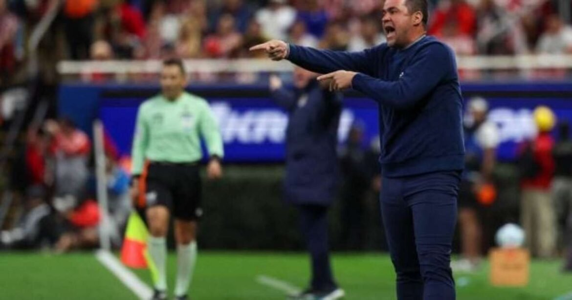 André Jardine aposta na excelente performance dos jogadores brasileiros para avançar na Concachampions