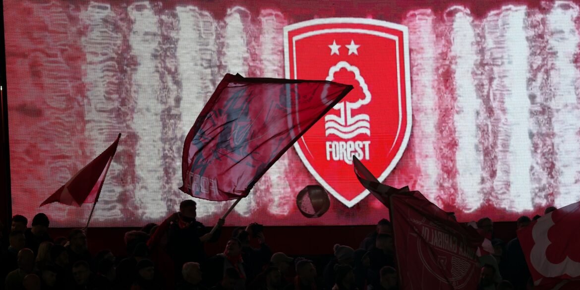 Capitão do Fulham, Tom Cairney, revela detalhes sobre transferência para o Nottingham Forest.