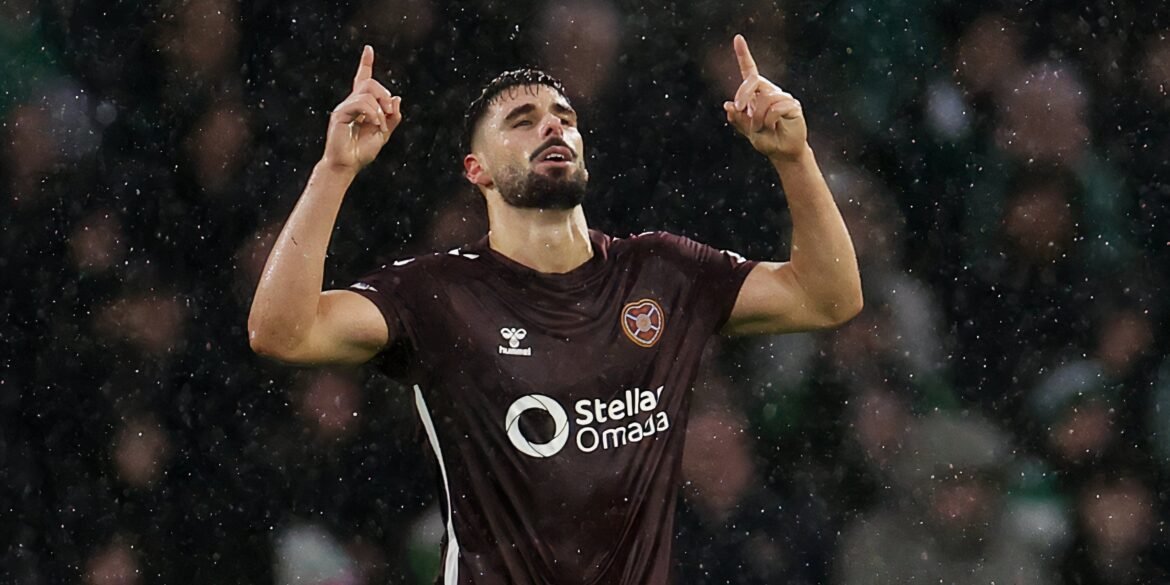 Celtic pode contratar um atacante de 21 gols que supera Claudio Braga