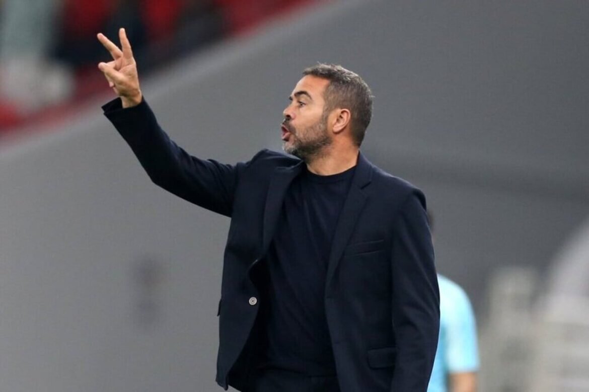 Cruzeiro inicia conversas com Artur Jorge, ex-treinador do Botafogo