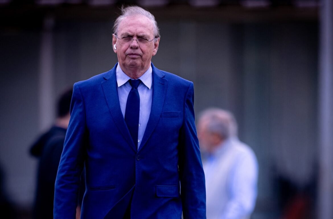 Divisão no Corinthians: A Candidatura de Osmar Stabile e o Debate sobre Reeleição