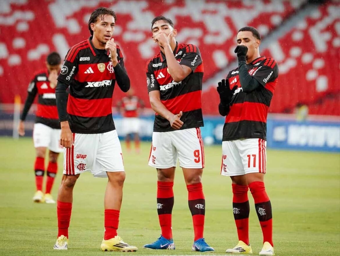 Flamengo conquista vitória expressiva e se aproxima da semifinal