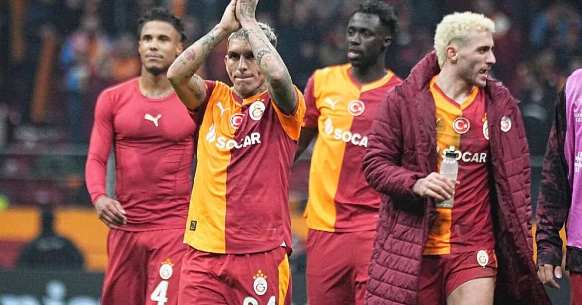 Galatasaray surpreende e derrota o Liverpool no primeiro jogo das oitavas de final da Liga dos Campeões