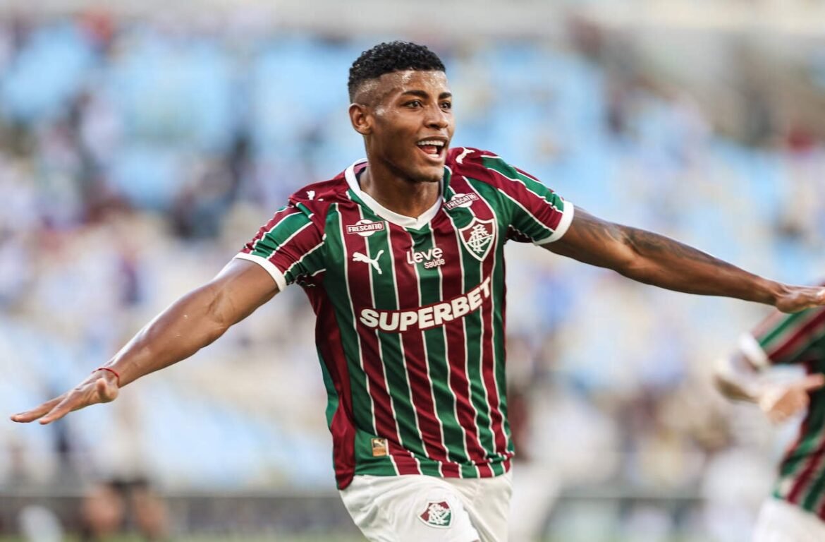 Hércules, destaque do Fluminense, antecipa confronto clássico contra o Vasco