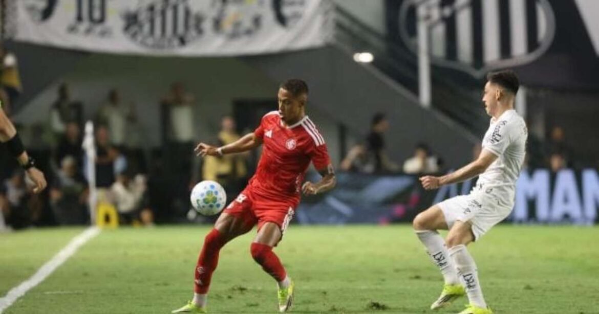 Internacional conquista vitória contra o Santos na Vila Belmiro