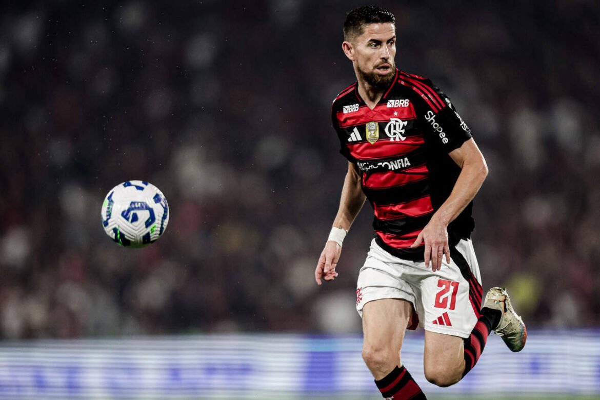 Jorginho é convocado novamente para a pré-lista da seleção italiana após quase dois anos fora.