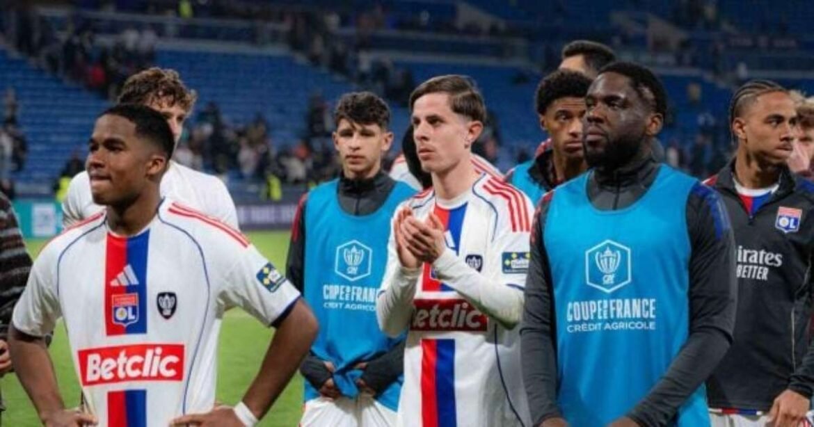 Jornais franceses criticam Endrick após a eliminação do Lyon