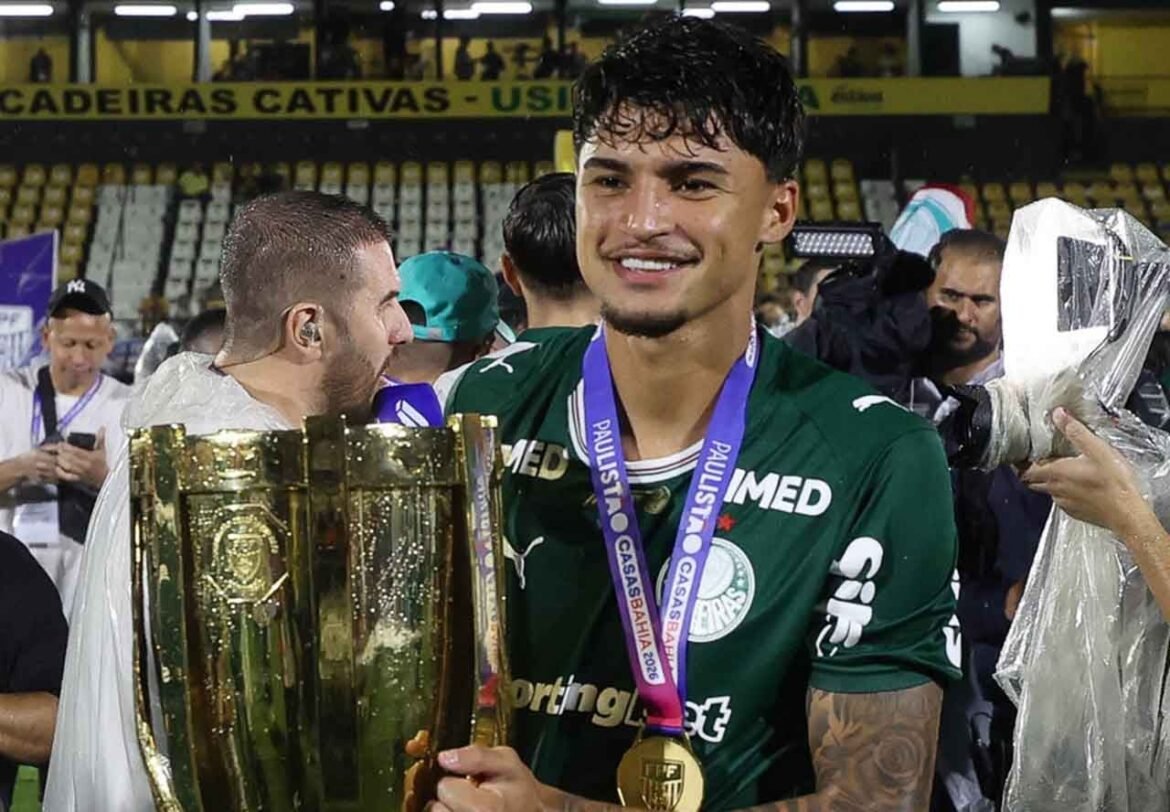 Larson comemora seu primeiro sucesso na carreira profissional: “Agradeço muito ao Palmeiras”