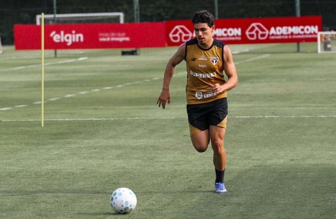 Moreira e Lucca voltam de contusão e fortalecem a equipe do São Paulo