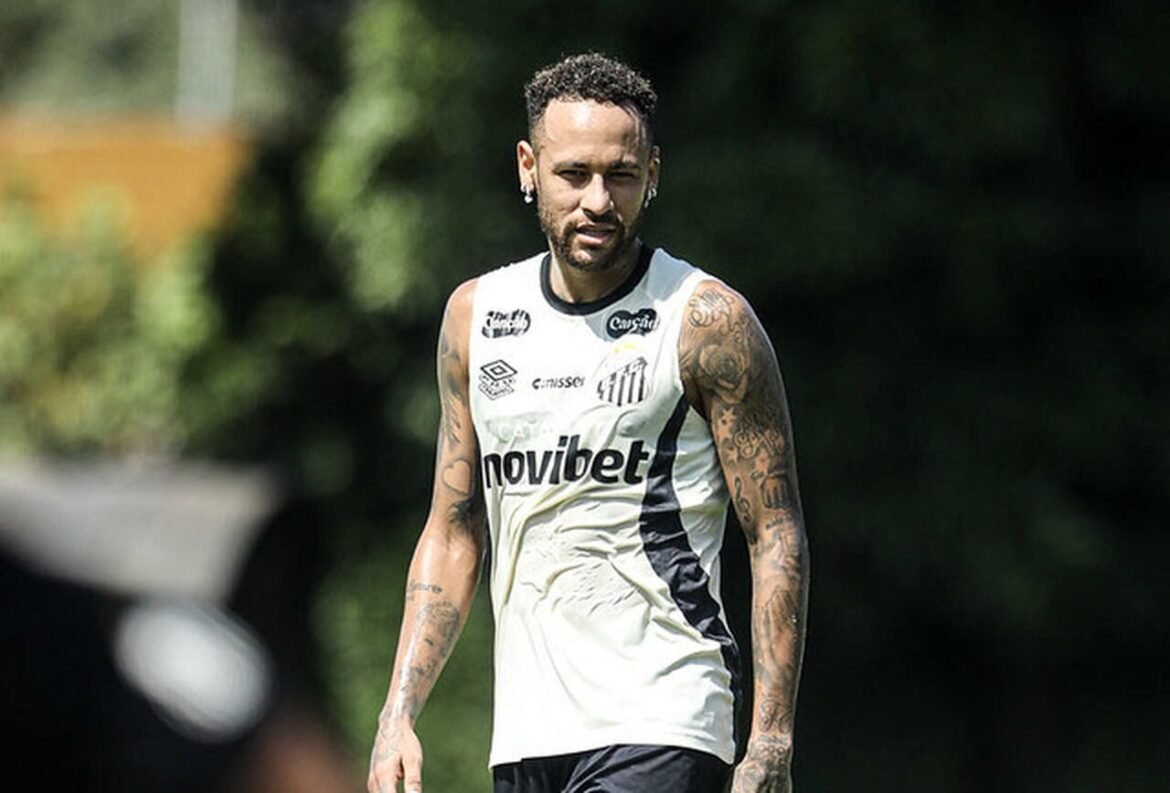 Neymar destaca a importância do jogo-treino com o sub-20 do Santos: "Importante para ganhar ritmo"