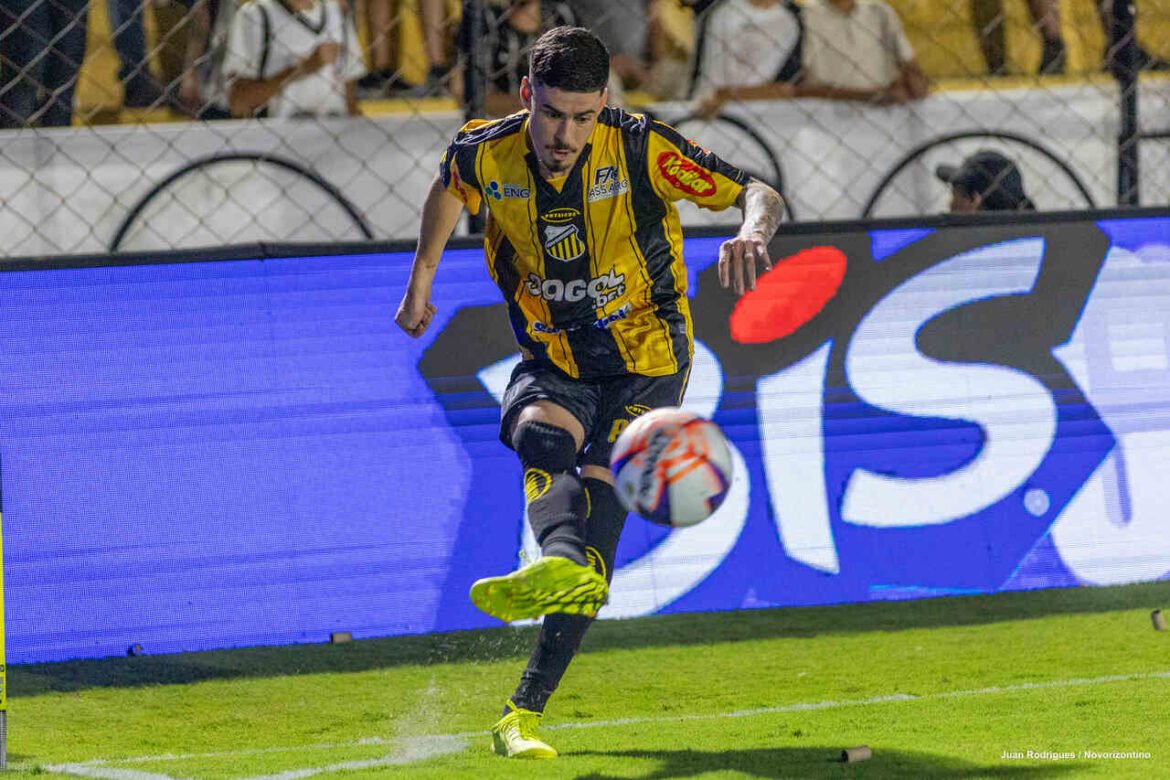 Palmeiras insiste na cláusula de rescisão para liberar Rômulo na final do Campeonato Paulista