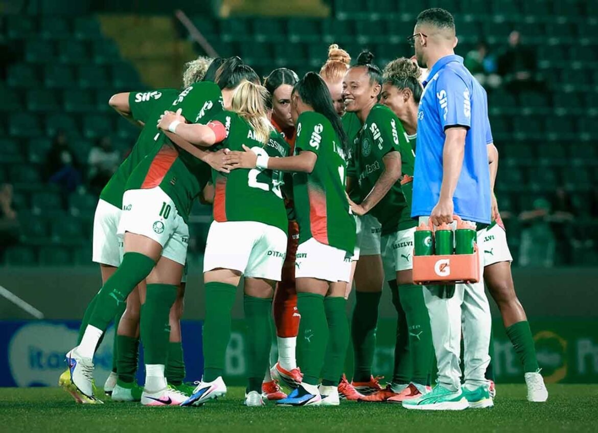 Palmeiras supera Corinthians e permanece na liderança do Campeonato Brasileiro Feminino