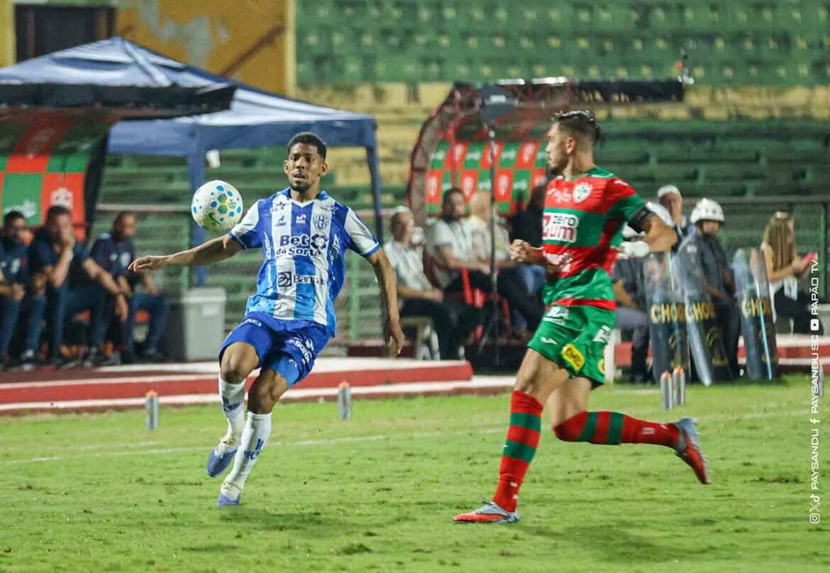 Paysandu garante classificação na Copa do Brasil com virada emocionante sobre a Portuguesa nos minutos finais