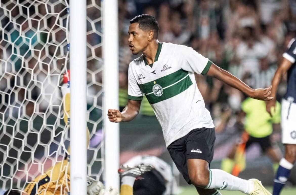 Pedro Rocha brilha e Coritiba conquista vitória sobre o Remo no Brasileirão