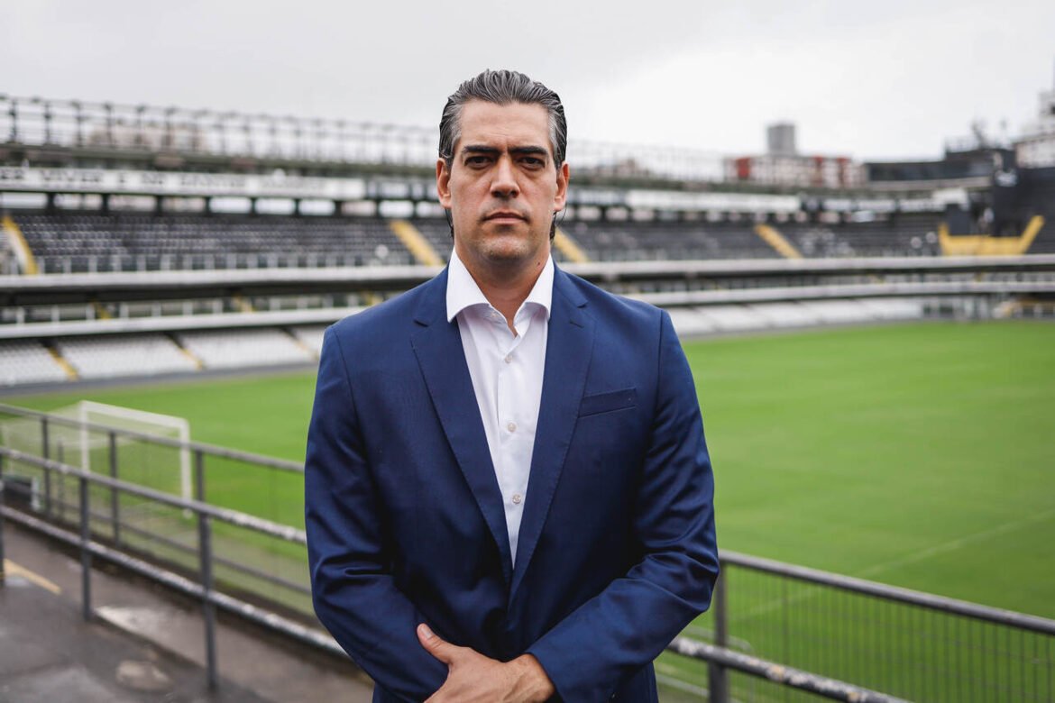 Pressão no Atlético faz Paulo Bracks se emocionar: “Já chorei em silêncio por tempo demais”