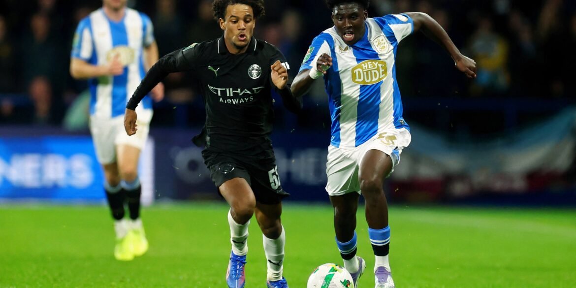 Rangers preocupados com possível interesse do Celtic na contratação de Cameron Ashia durante a disputa entre os clubes da Old Firm