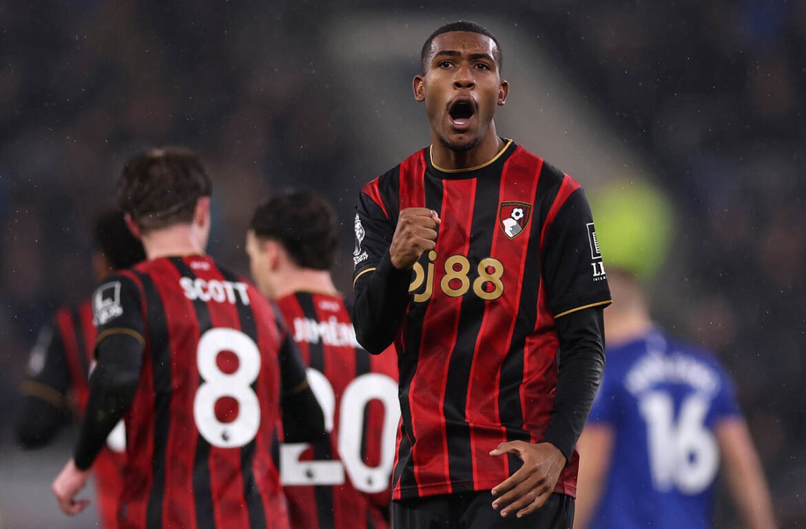 Rayan, ex-jogador do Vasco, é destaque na pré-lista da Seleção Brasileira sob comando de Ancelotti