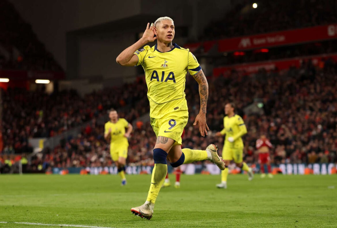 Richarlison garante empate do Tottenham contra o Liverpool com gol nos minutos finais