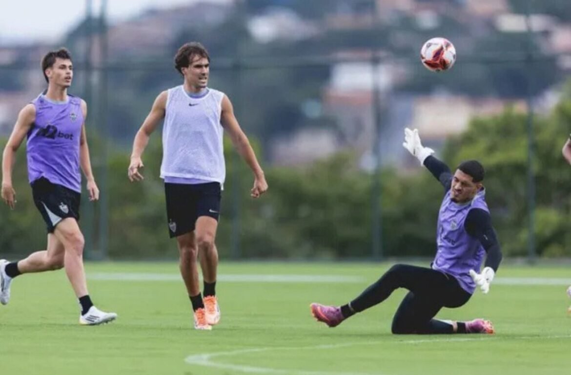 Robert volta ao Atlético após término de empréstimo no Athletic