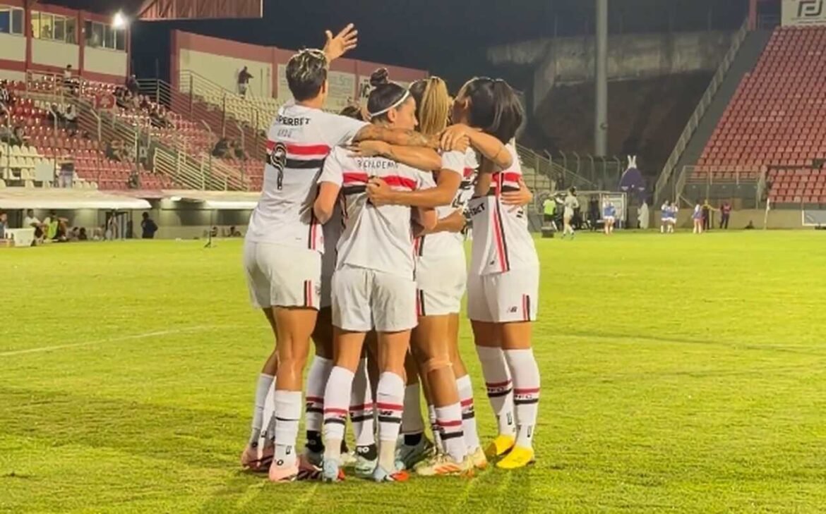 São Paulo supera Atlético e mantém bom desempenho no Campeonato Brasileiro Feminino