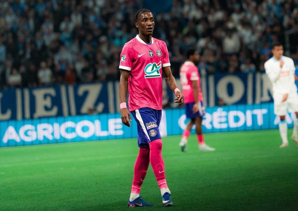 Toulouse relata episódios de racismo contra Pape Demba Diop após partida da Copa da França