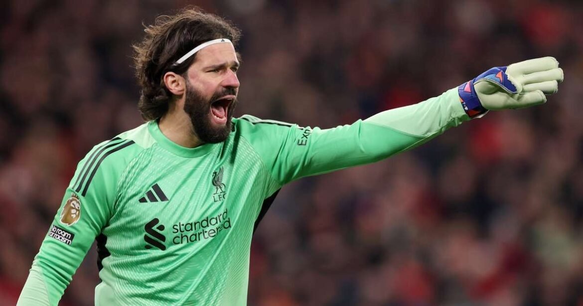 Alisson Pode Retomar Atividades em Breve Após Ficar de Fora das Recentes Convocações