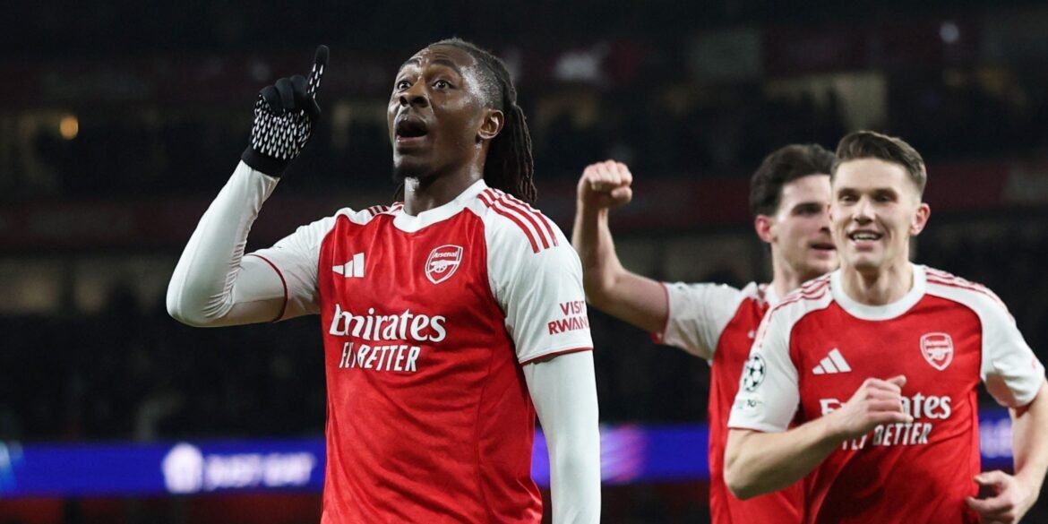 Arsenal faz primeira proposta para contratar Eze, destaque do mercado.