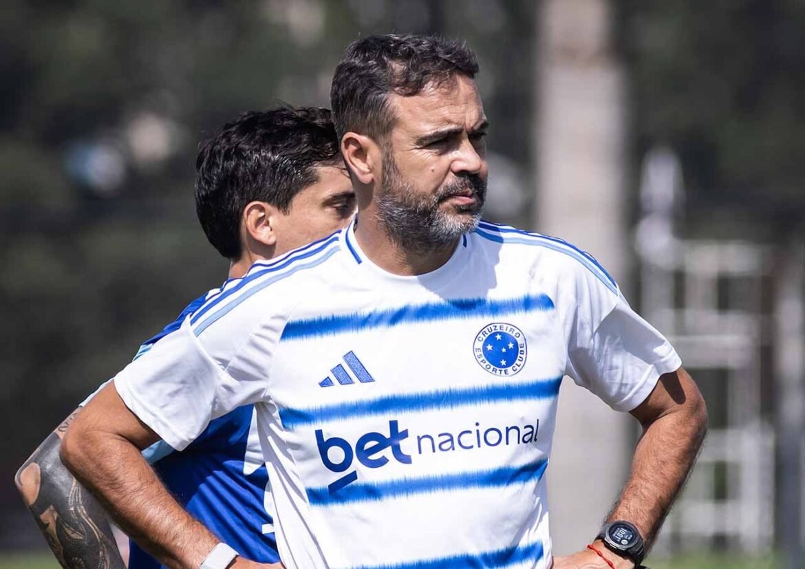 Artur Jorge revitaliza elenco e muda a dinâmica do Cruzeiro