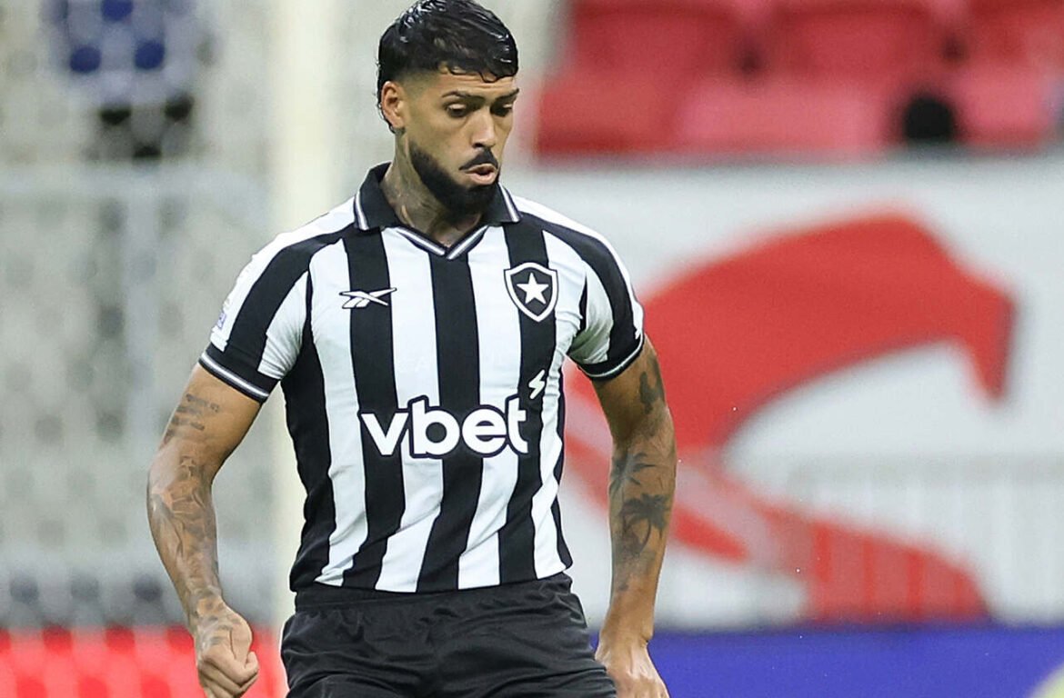 Barboza defende seu compromisso após especulações sobre saída do Botafogo: "Nunca duvidem de minha dedicação"