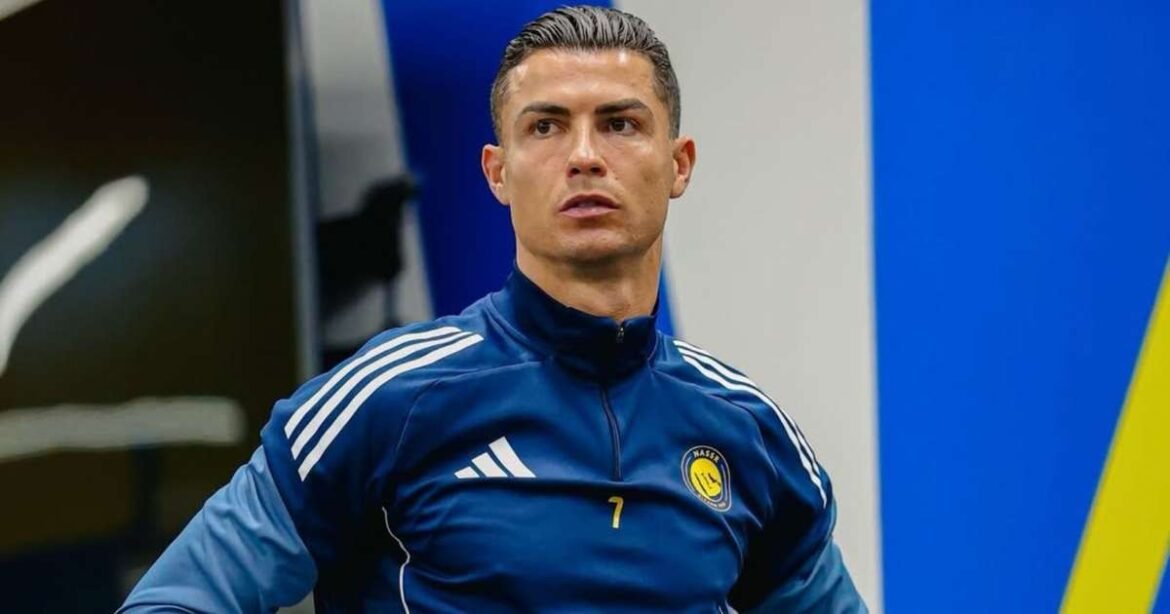 Cristiano Ronaldo em situação preocupante: jogador enfrenta problemas de saúde durante a partida e vomita após o jogo.