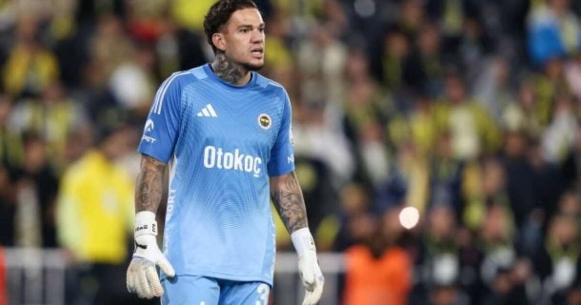 Ederson Recebe Cartão Vermelho e Agrede o VAR; Talisca Não Converte Pênalti
