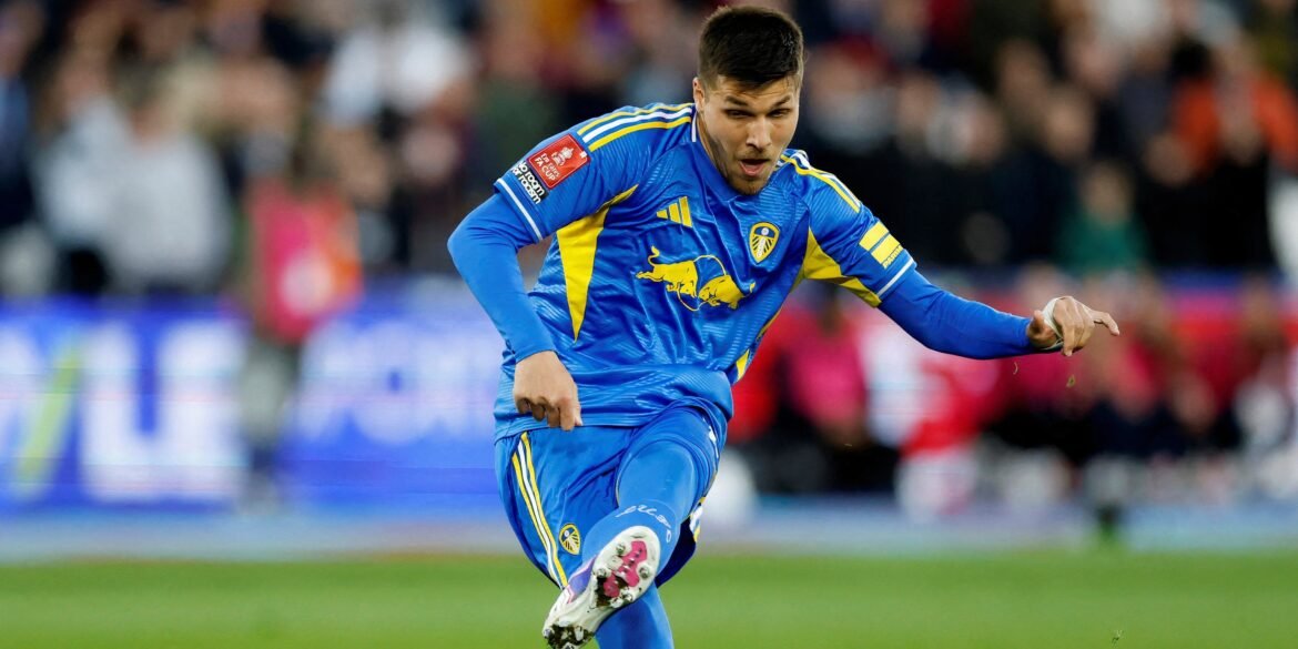 Farke precisa se desfazer de jogador decepcionante do Leeds que já teve grande valorização